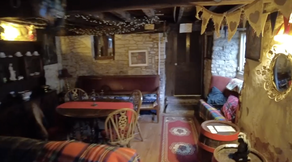 inside-the-ancient-ram-inn